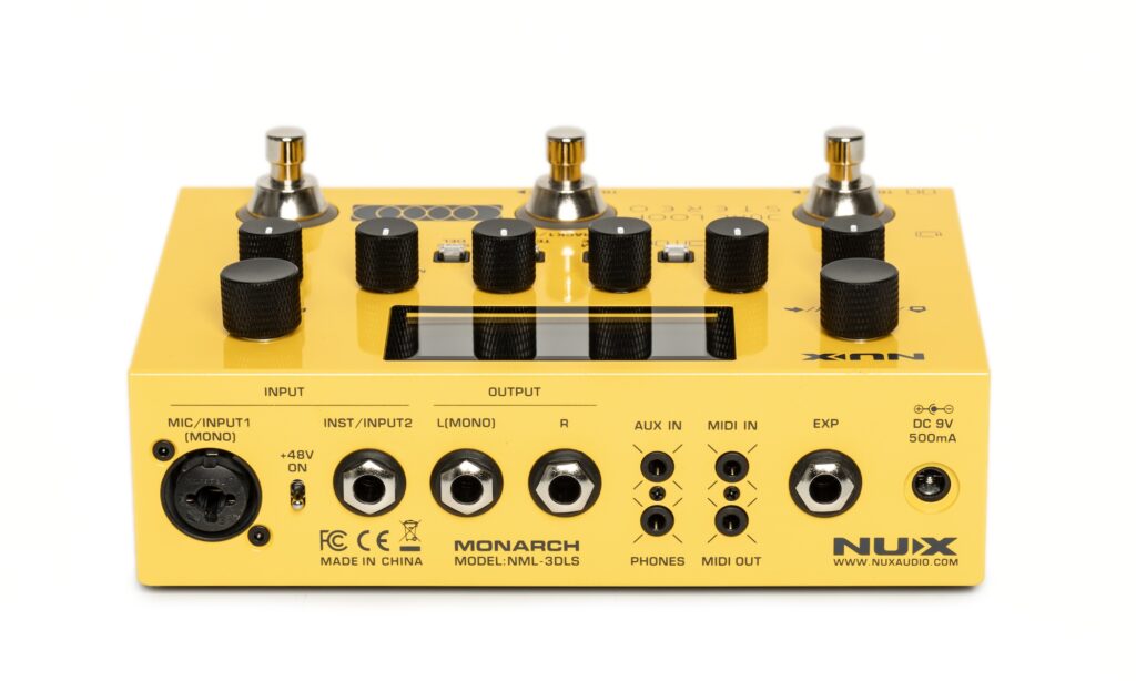 Blick auf die Stirnseite mit allen Anschlussmöglichkeiten.