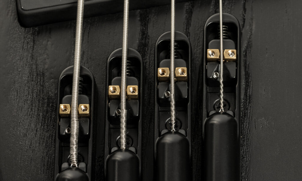 Sire Marcus Miller M6 Headless 4