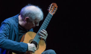 Zum Tode von Ralph Towner: Der leise Visionär der akustischen Gitarre Artikelbild