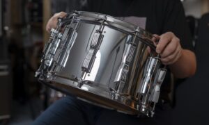 Snare des Tages: Ludwig Coliseum 14“ x 8“ Chrome over Wood – Der Rock-Gigant der 80er Artikelbild