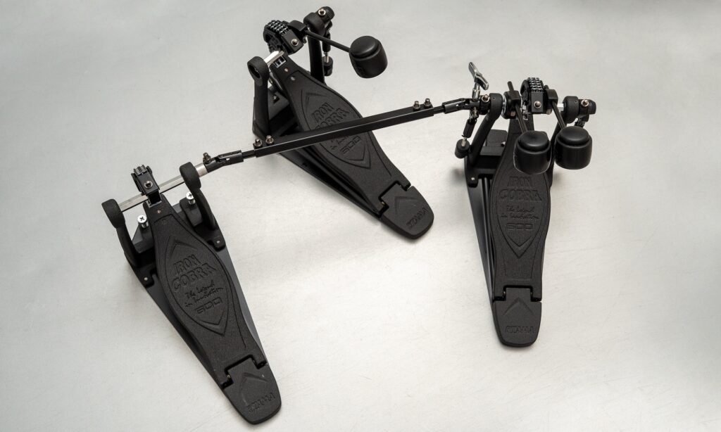 Schnell, dunkel und gut verarbeitet: Fans düsterer Finishes bekommen mit den Dark Shadow Edition Maschinen die Vollbedienung.