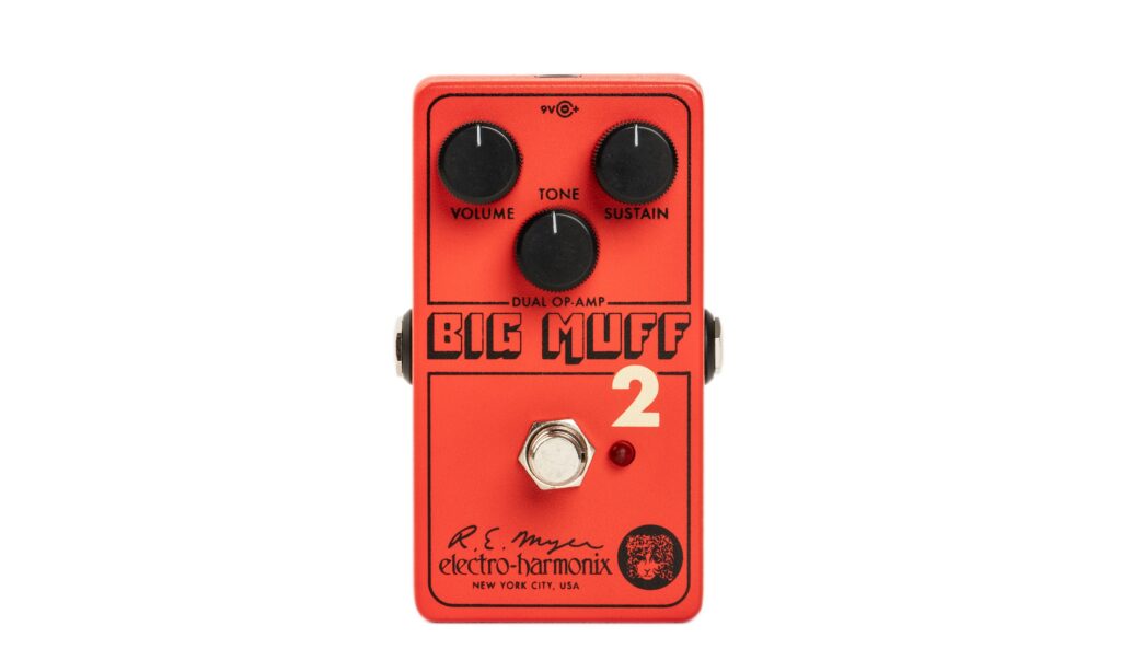 Rauer und mittenbetonter als das Original – der Electro Harmonix Big Muff PI 2 erweist sich als eigenständig.