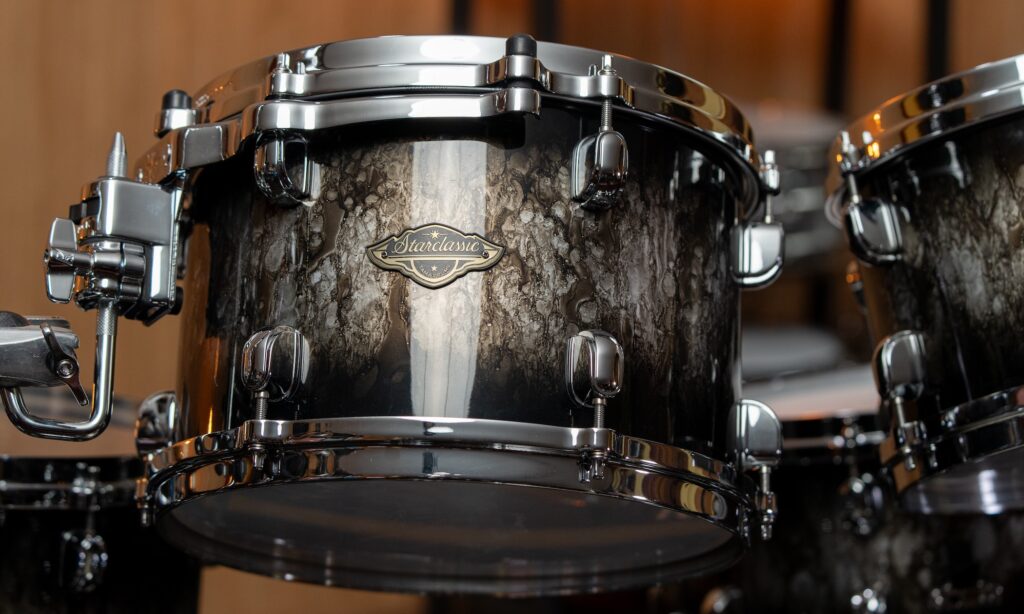 Molten Platinum Burst nennt sich die neue Lackierung.