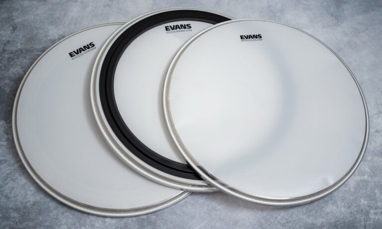 Test: Evans UV2 & EMAD Resonant Bassdrum-Felle – mehr Lagen = mehr Punch? Artikelbild
