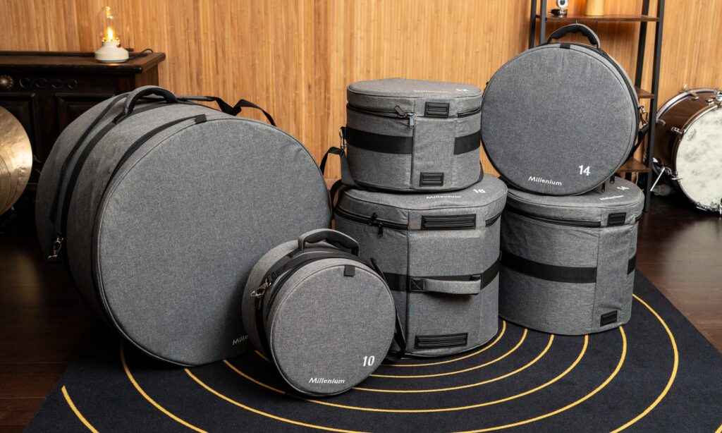 Breite Modellauswahl und deutlich stabiler als normale Softbags – und das zu einem erstaunlich günstigen Preis: die Millenium Elite Drum Bags.