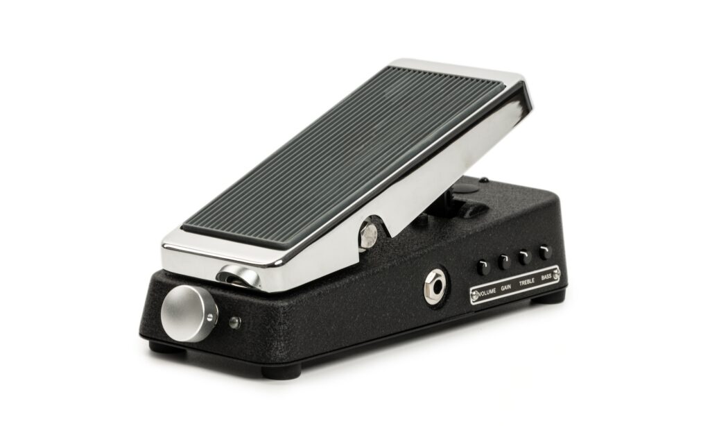 Der Xotic EP-Pro kombiniert flexiblen Booster, 2-Band-EQ und Volume-Pedal in einem durchdachten, hochwertig verarbeiteten Gesamtkonzept.