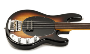 Music Man Pino Palladino Stingray Fretless Test Artikelbild
