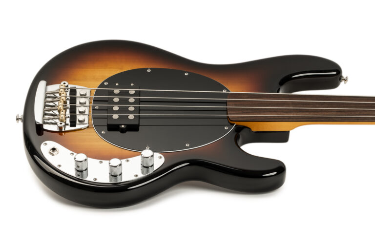 Music Man Pino Palladino Stingray Fretless Test Artikelbild