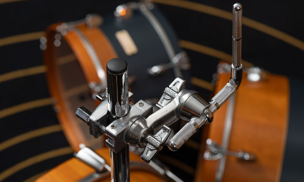 Gut festziehen: der Neigungswinkel des Tomhalters wird im Percussion-Stil befestigt.