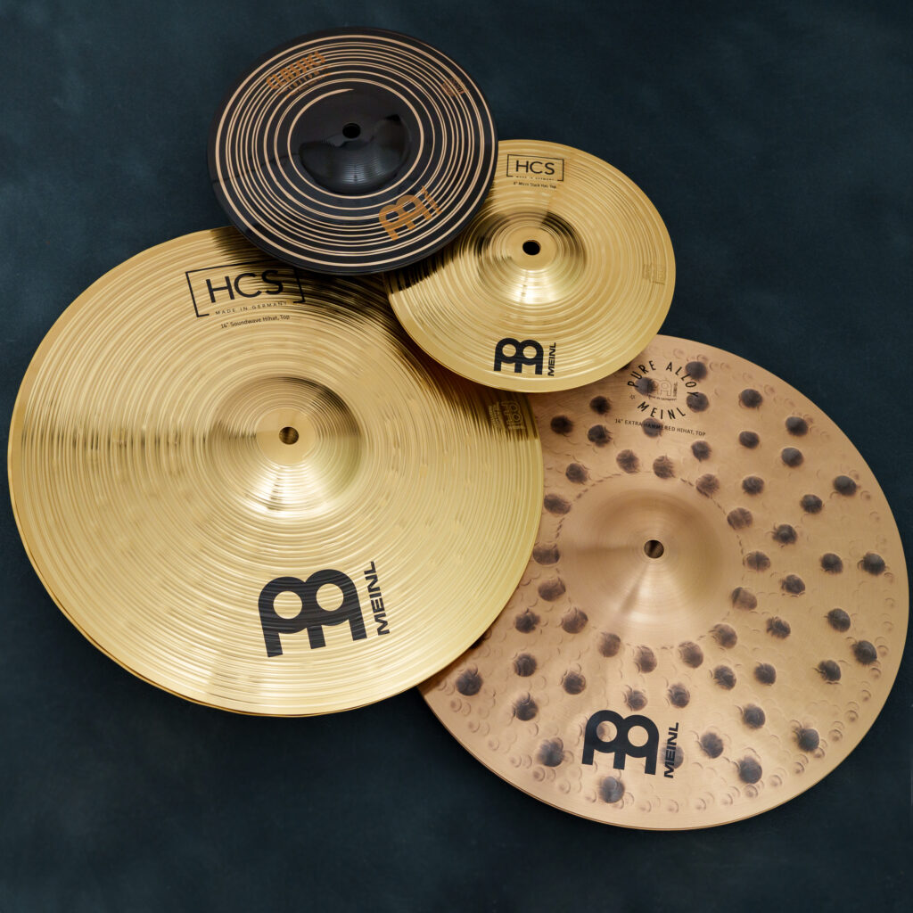 Ein bunter Strauß Hi-Hats, sowohl optisch als auch klanglich: Die Meinl-Neuheiten bieten für viele Geschmäcker etwas.   