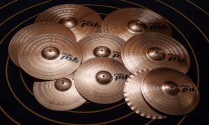 Test: Paiste PST5 Universal & Rock Set – Lohnt sich der Klassiker noch? Artikelbild