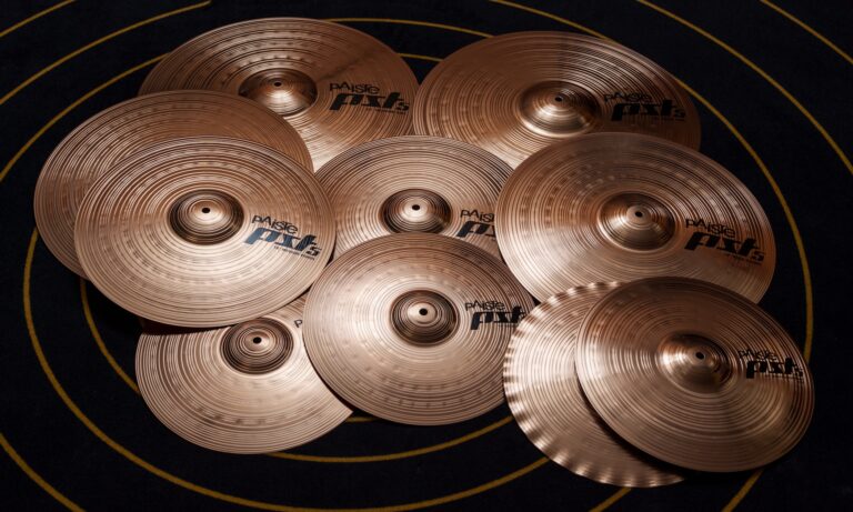 Test: Paiste PST5 Universal & Rock Set – Lohnt sich der Klassiker noch? Artikelbild