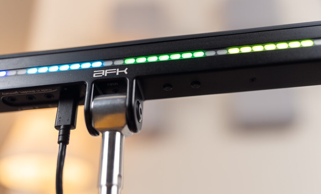 Minimalismus in Reinkultur: Am Gehäuse des Drumbeam finden sich zwei kleine Taster – weitere Bedienelemente oder ein Display gibt es nicht.