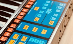Moog Source: der unterschätzte Bruder des Minimoogs? Artikelbild