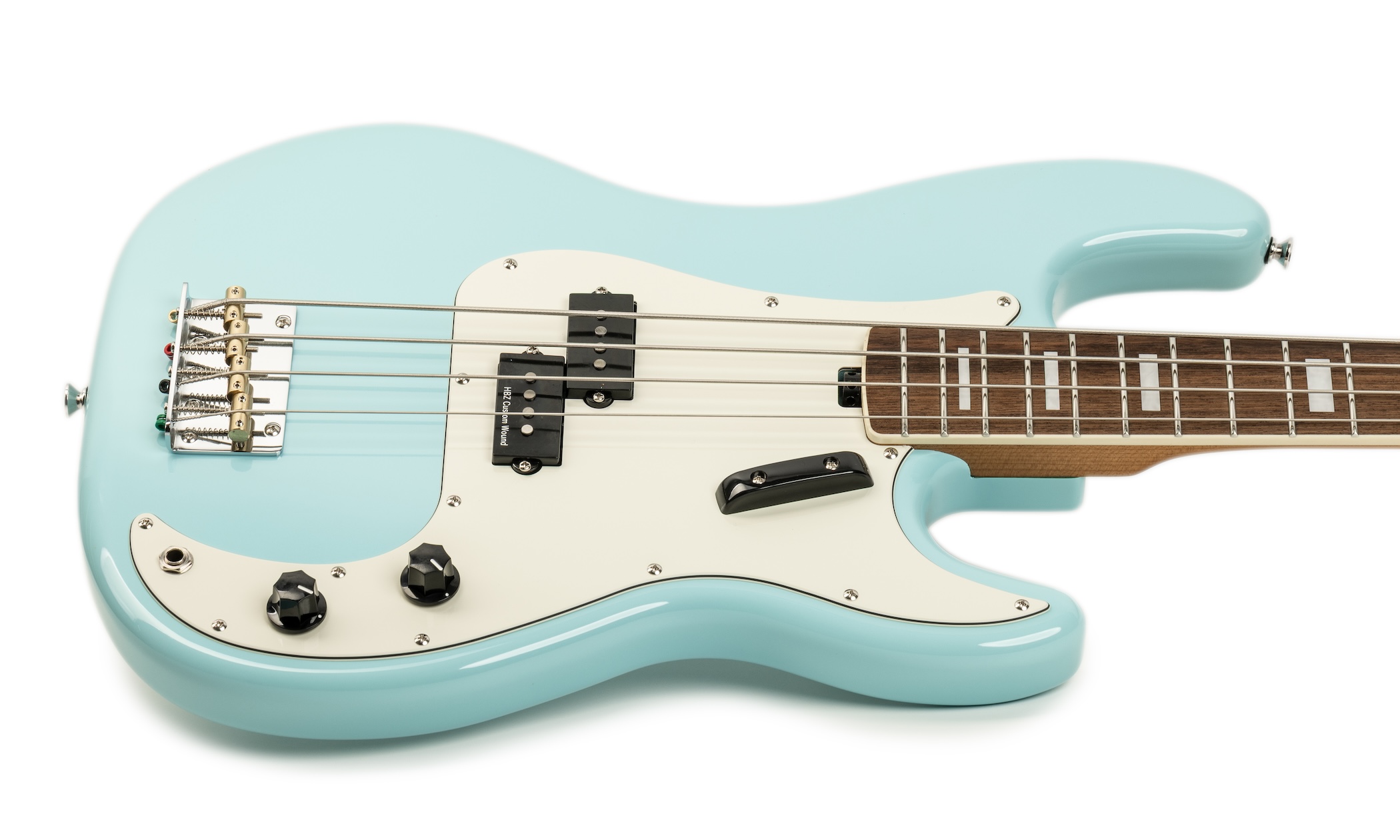 Test: Harley Benton MV-4P Daphne Blue – Precision-Bass zum Budgetpreis Artikelbild