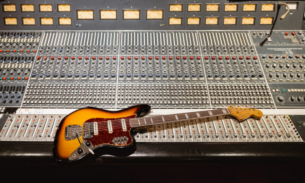 Fender Limited Edition George Harrison 1967 Bass VI