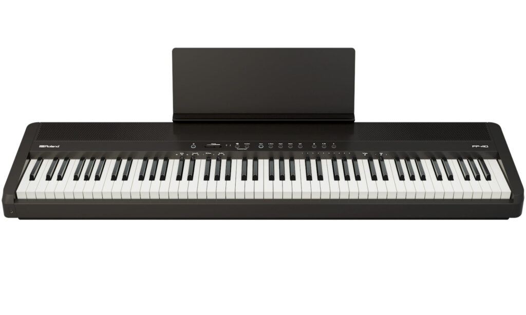 Klare Pluspunkte des Roland FP-40: Tastatur und Lautsprecher.