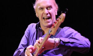 Billy Sheehan: Karriere, Spieltechnik und Equipment des legendären Rockbassisten Artikelbild